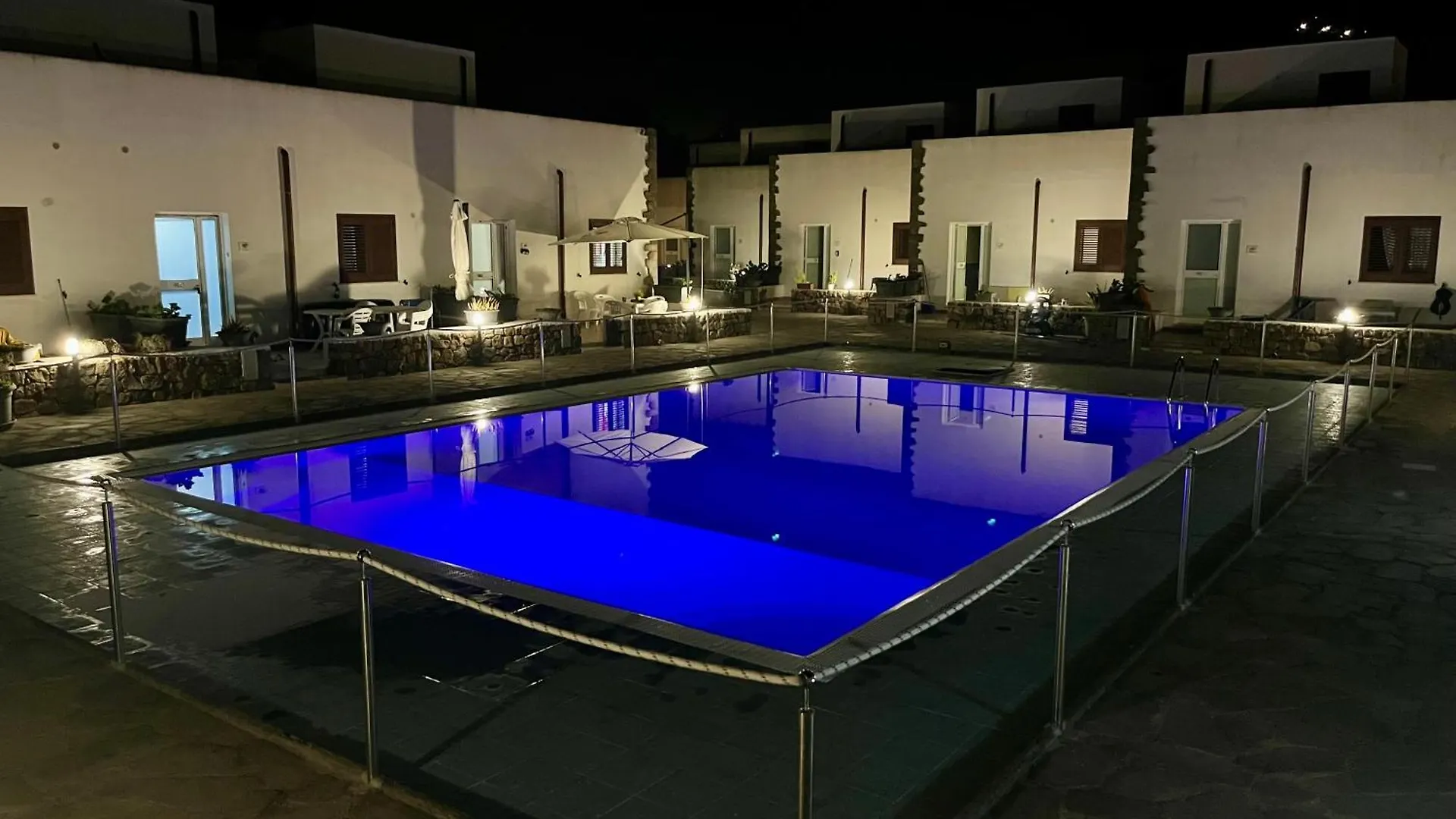 Licinio'S Apartments Pantelleria Italien